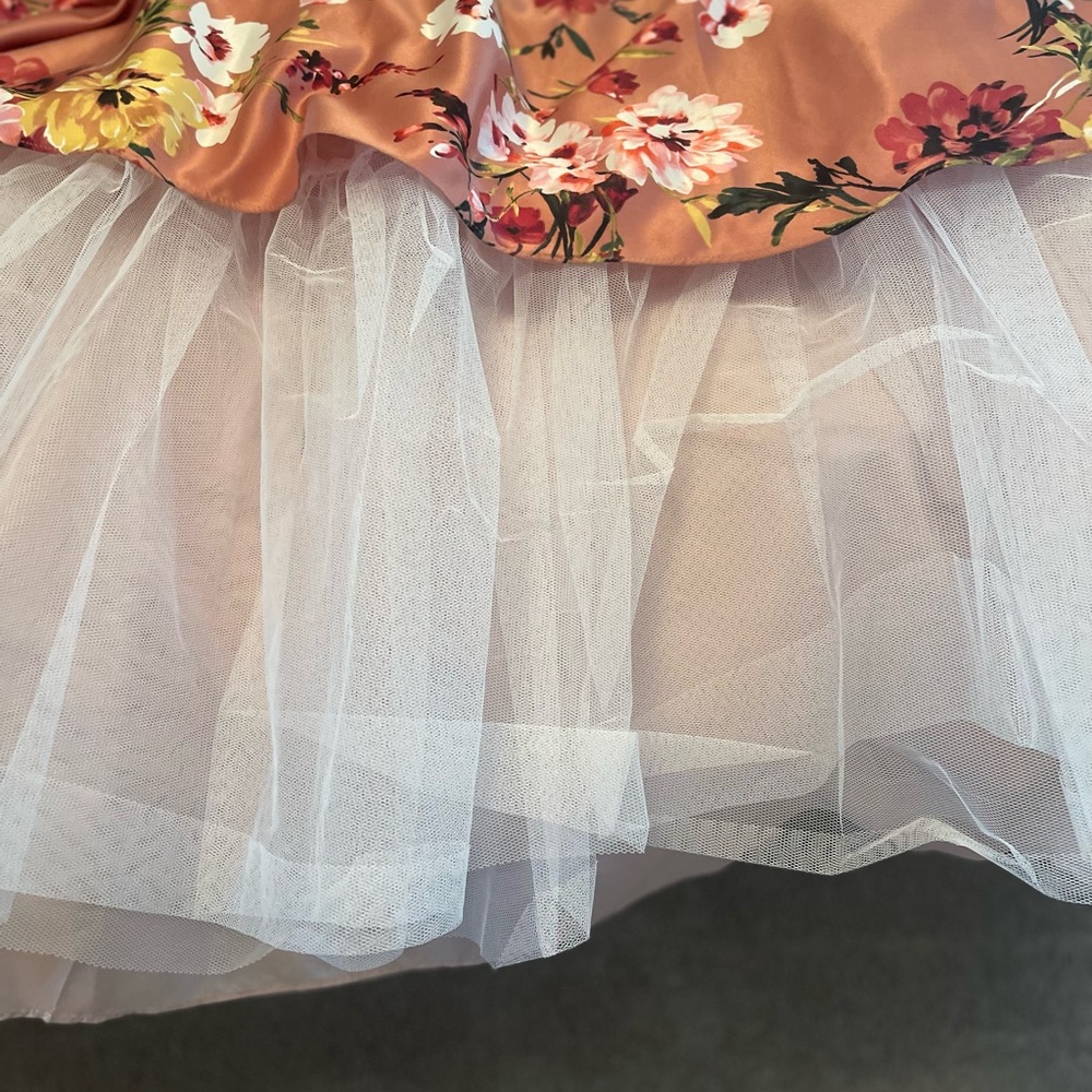 Prom dress - Picture 4 of 6